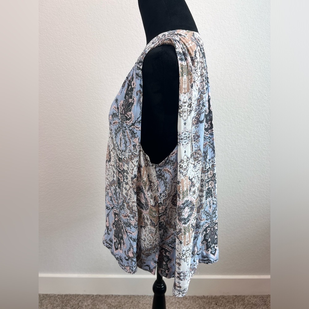 Free People Boho Darcy Swing Sleeveless Flowy Top Size Medium - Picture 3 of 7